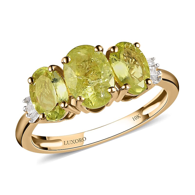 Luxoro 10K Yellow Gold Premium Chrysoberyl and G-H I3 Diamond Trilogy Ring (Size 11.0) 2.00 ctw