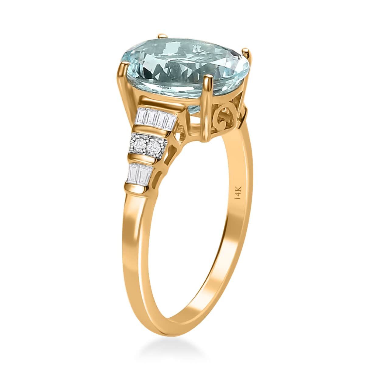 Luxoro 14K Yellow Gold AAA Mangoro Aquamarine and G-H I3 Diamond Ring (Size 6.5) 3.25 ctw image number 3