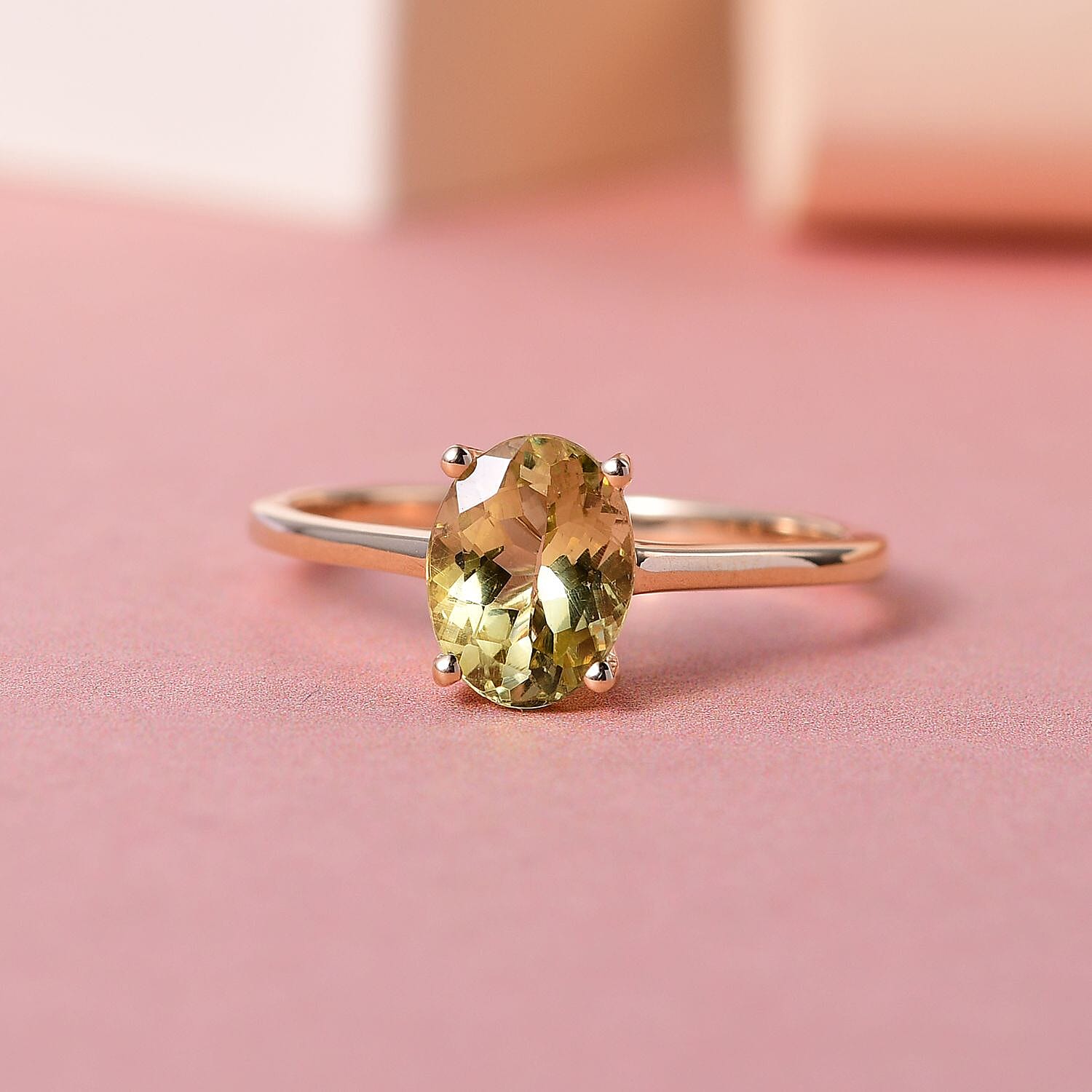 Luxoro 10K Yellow Gold Premium Canary Yellow Apatite Solitaire Ring (Size 5.0) 1.25 ctw
