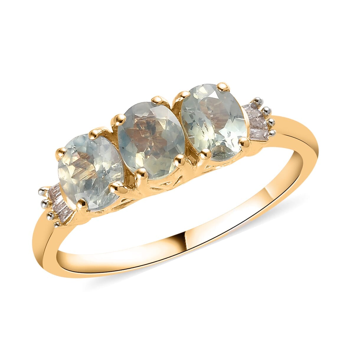 Luxoro 14K Yellow Gold AAA Narsipatnam Alexandrite and G-H I3 Diamond Accent Ring (Size 7.5) 1.30 ctw image number 0