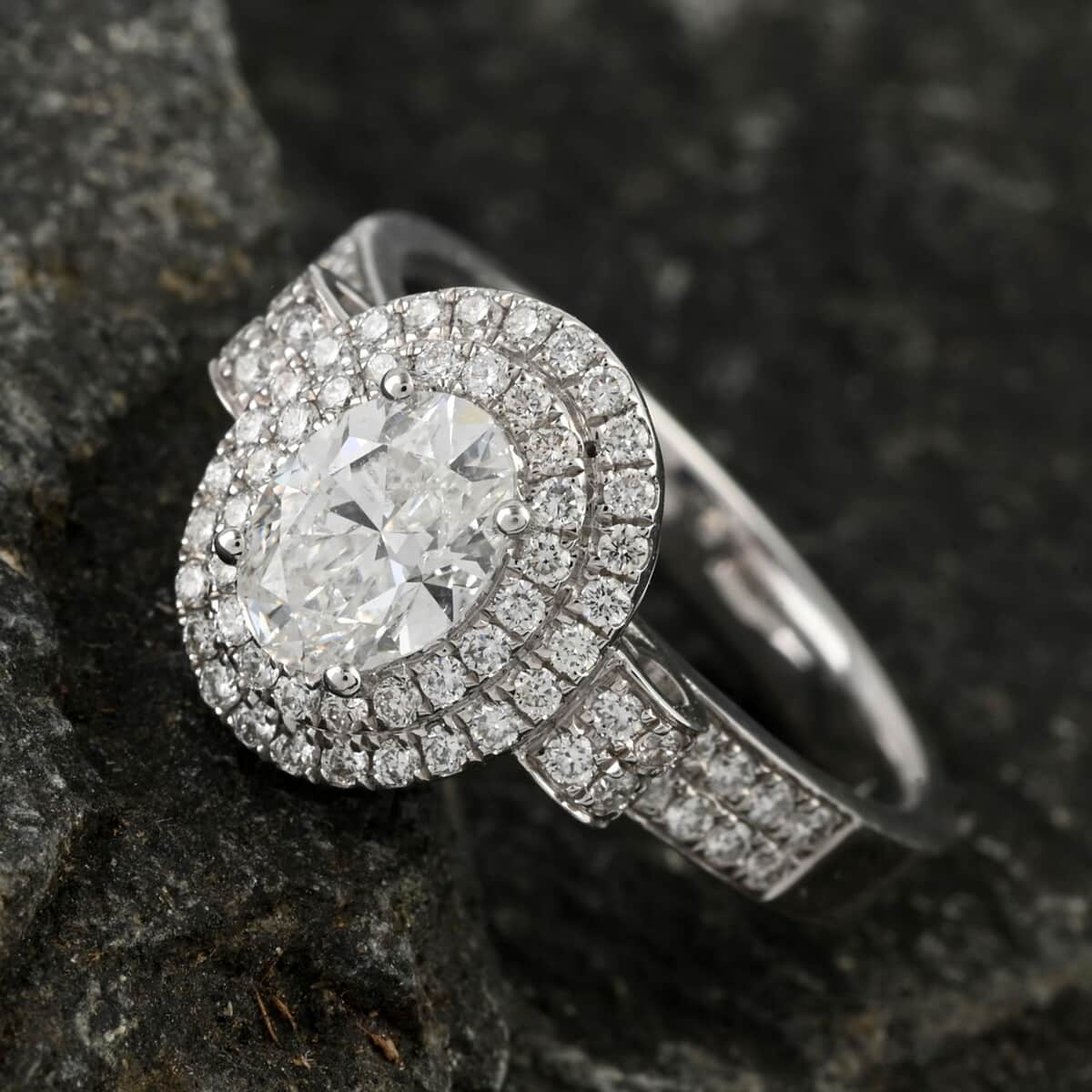 18K White Gold G-H SI2 Diamond Cluster Ring, Oval Engagement Ring (Size 5.5) 6.7 Grams 1.50 ctw image number 1