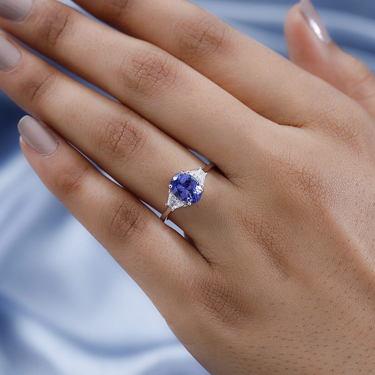 Luxoro 14K White Gold AAA Tanzanite and Moissanite Ring (Size 7.5) 2.00 ctw image number 2