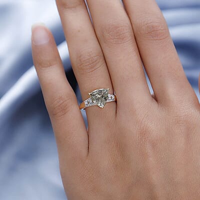 Iliana 18K Yellow Gold AAA Turkizite and G-H SI Diamond Ring (Size 6.5) 4 Grams 3.15 ctw