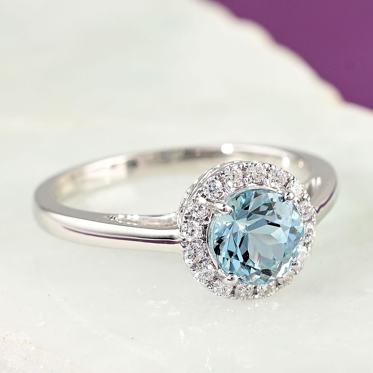Certified Iliana 18K White Gold AAA Santa Maria Aquamarine and G-H SI Diamond Halo Ring (Size 5.5) 1.00 ctw image number 1