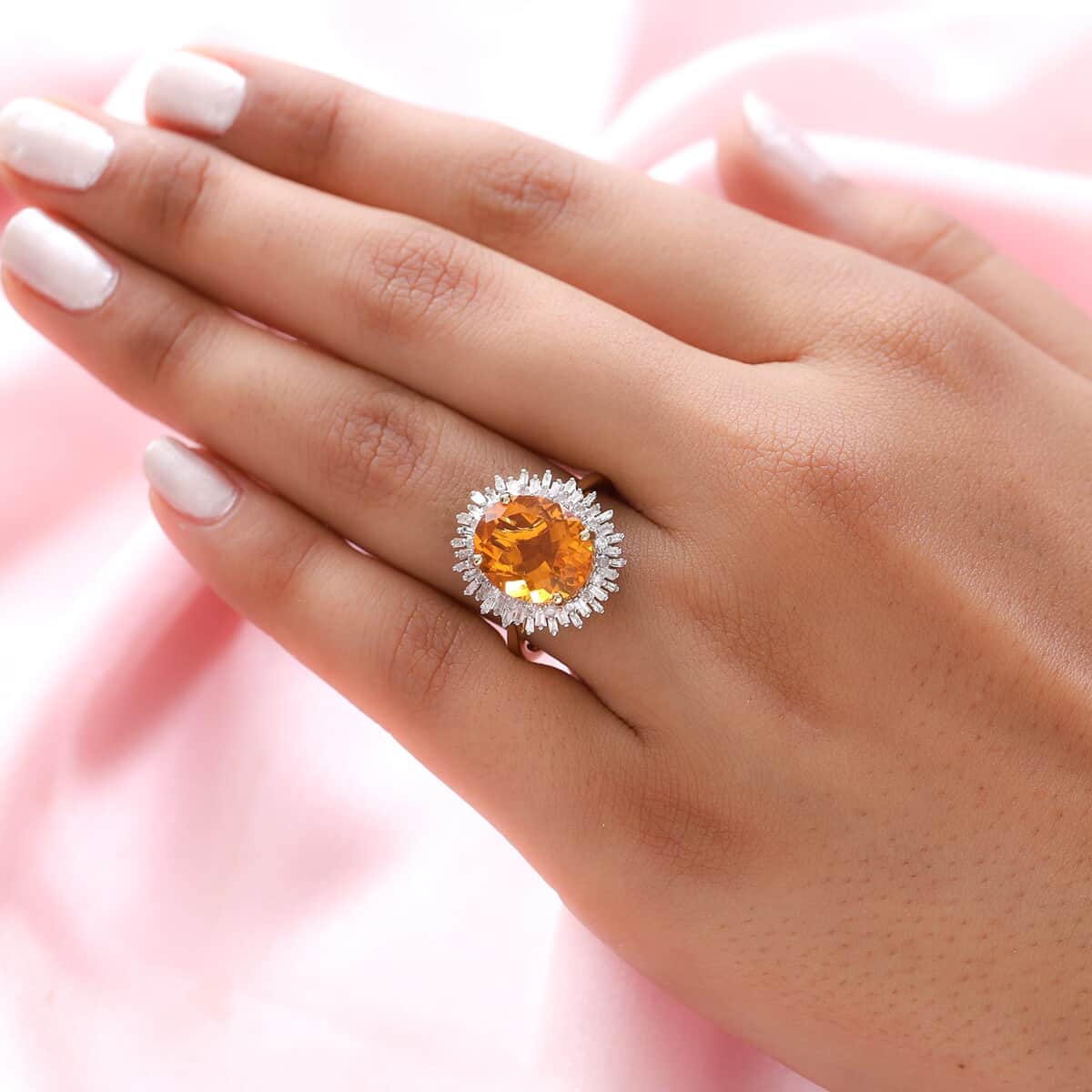 Luxoro 10K Yellow Gold Premium Jalisco Fire Opal and Diamond Snowflake Ring (Size 7.5) 3.80 ctw image number 2