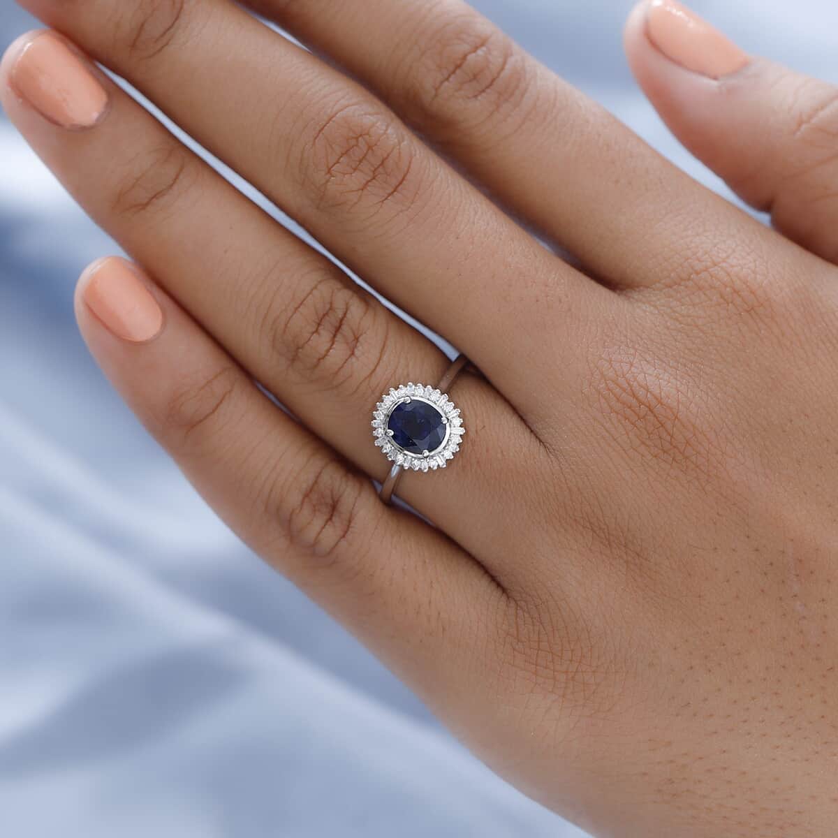 RHAPSODY 950 Platinum AAAA Tanzanian Color Change Sapphire and E-F VS Diamond Ring 3.50 Grams 1.55 ctw image number 2