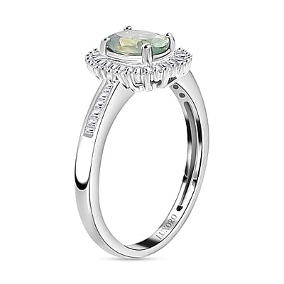 Luxoro 14K White Gold AAA Narsipatnam Alexandrite, Diamond (G-H, I3) Halo Ring (Size 8.0) 1.00 ctw