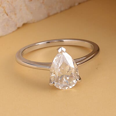 Luxoro 10K White Gold Moissanite Solitaire Ring (Size 5.0) 1.90 ctw