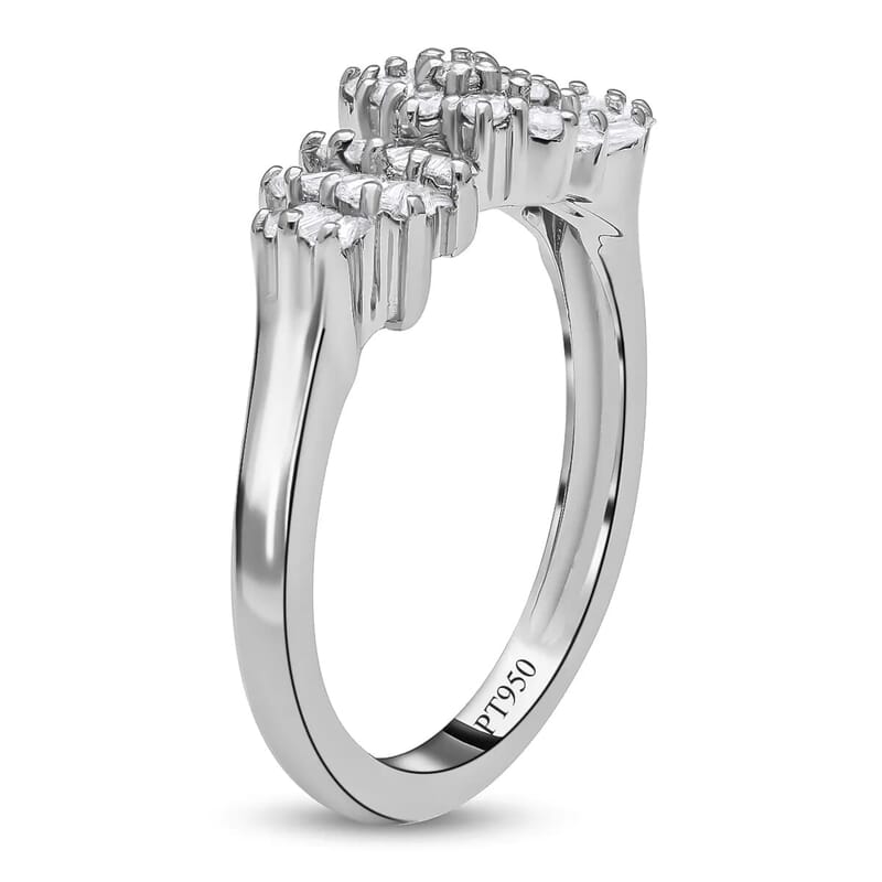 950 Platinum  White Diamond SI - VS Ring ,  Platinum Wt. 4.97 g 0.53 ctw