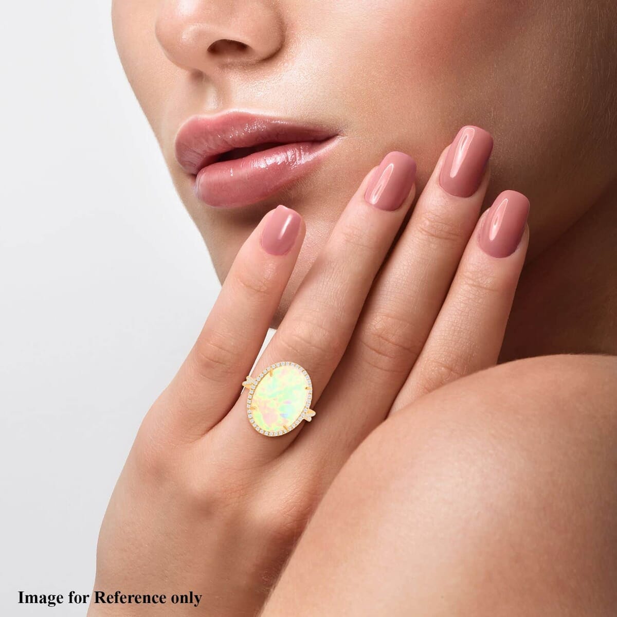 Certified  Iliana 18K Yellow Gold AAA Ethiopian Welo Opal and G-H SI Diamond Halo Ring (Size 7.5) 5.85 Grams 9.50 ctw image number 2