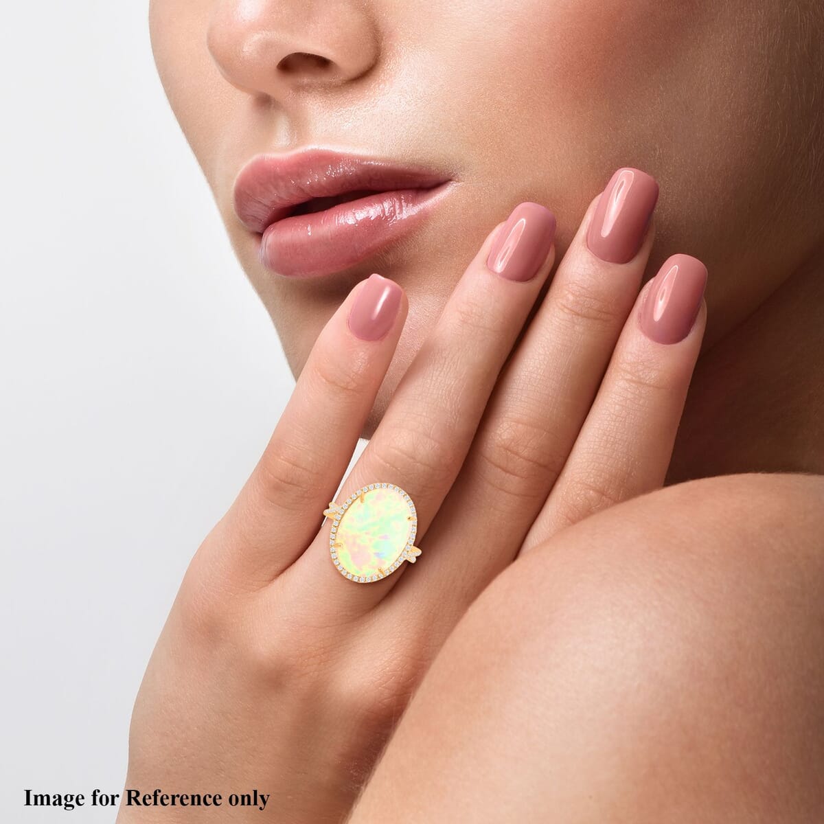 Certified & Appraised Iliana 18K Yellow Gold AAA Ethiopian Welo Opal and G-H SI Diamond Halo Ring (Size 10.5) 5.85 Grams 9.50 ctw image number 2