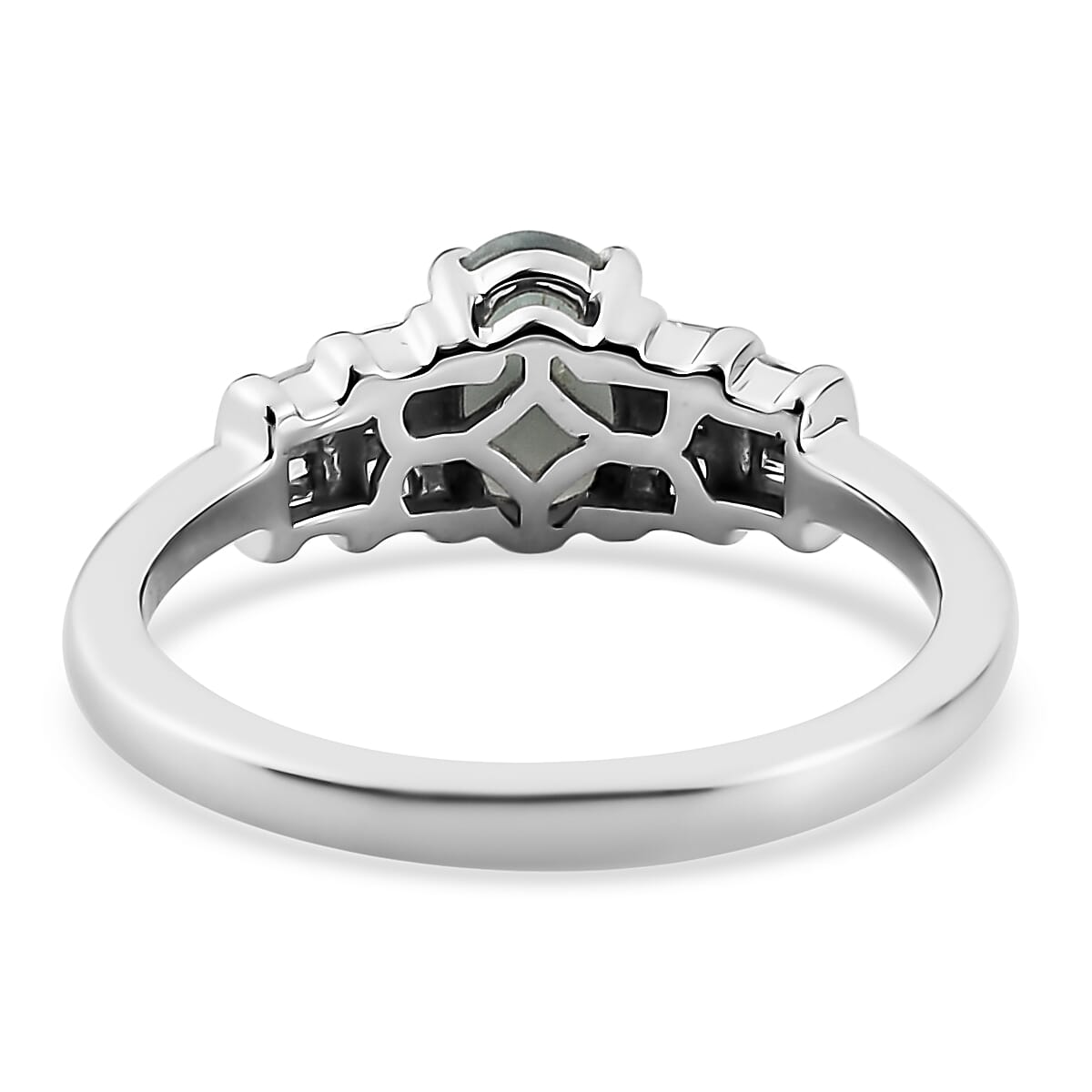 Luxoro 10K White Gold Premium Narsipatnam Alexandrite and G-H I3 Diamond Ring (Size 5.0) 2.40 Grams 1.00 ctw