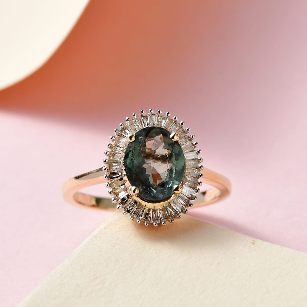 Luxoro 10K Yellow Gold AAA Narsipatnam Alexandrite and G-H I3 Diamond Ring (Size 9.5) 1.60 ctw image number 1