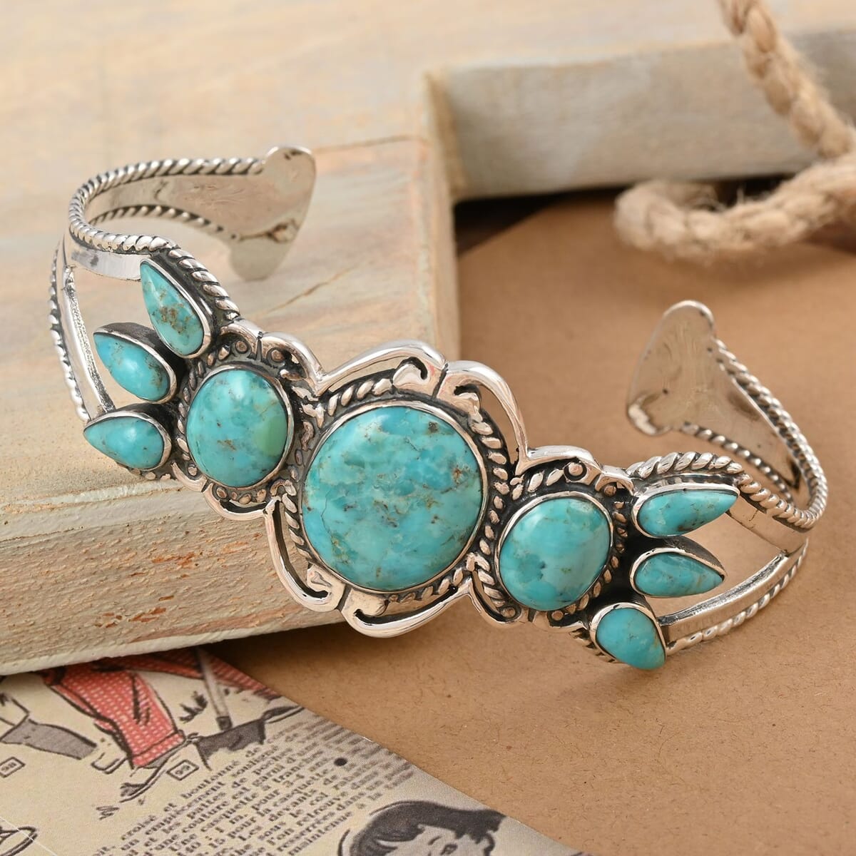 Santa Fe Style Kingman Turquoise 7.50 ctw Cuff Bracelet in Sterling Silver (7.00 In) image number 1