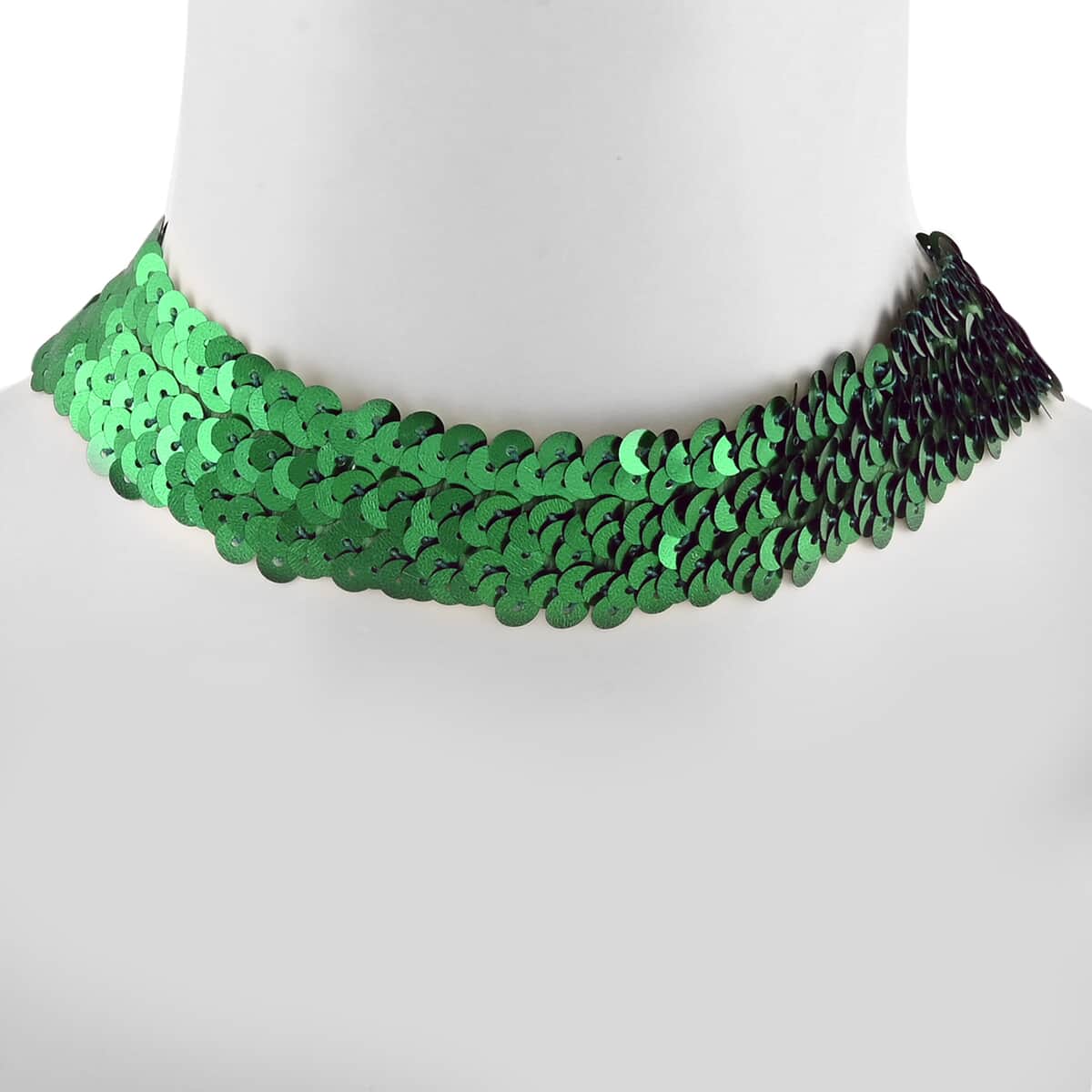 Green Austrian Crystal Retro Style Collar Necklace (16-20 Inches) in Silvertone image number 1