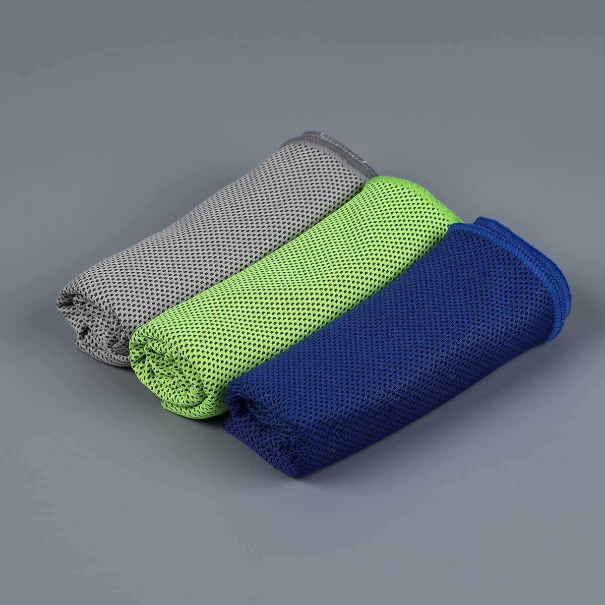 Homesmart Set of 3 Multi Color Solid 45% Polyester & 55% Nylon Cooling Towels image number 0
