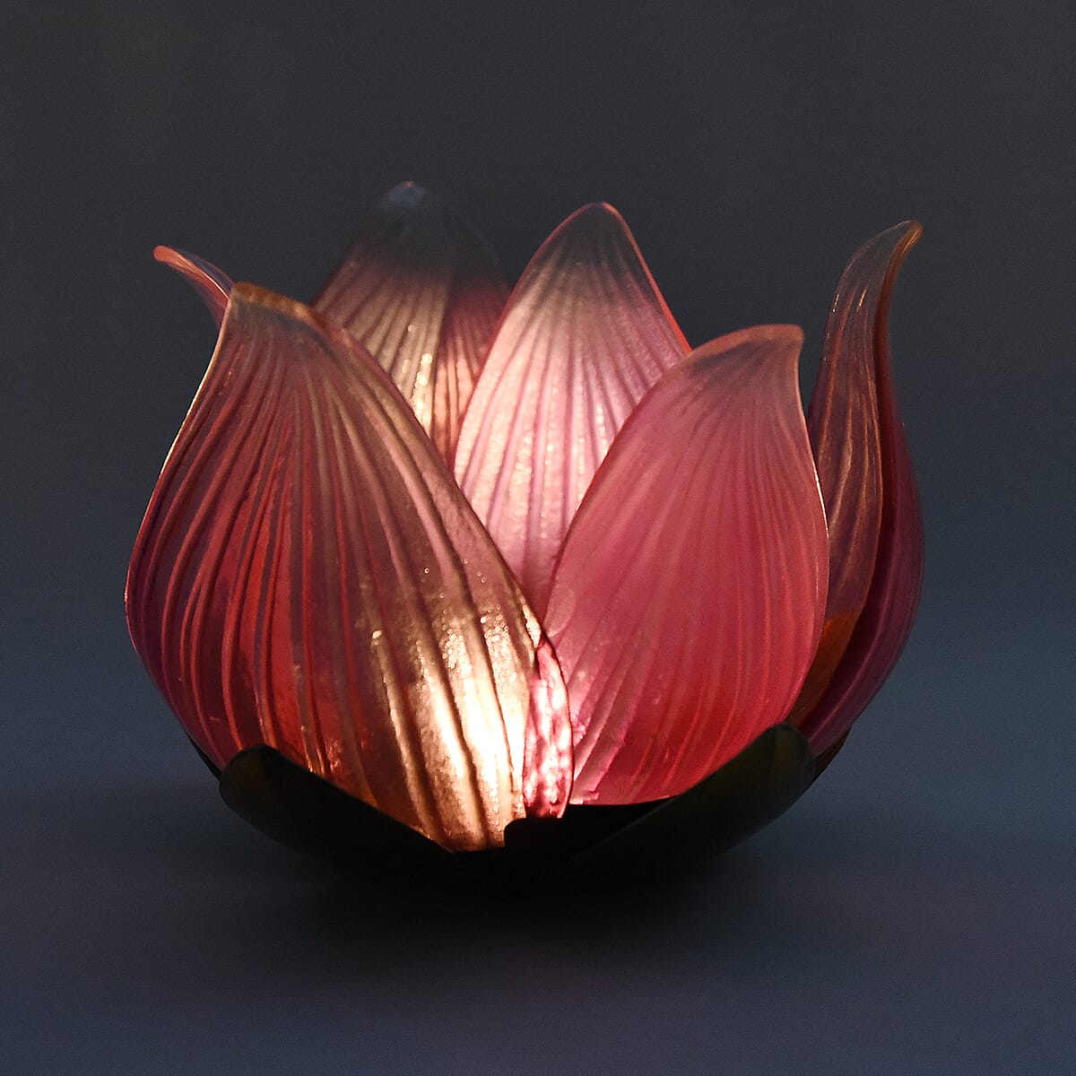 Solar Powered Lotus Floral Garden Decorative - Pink image number 1