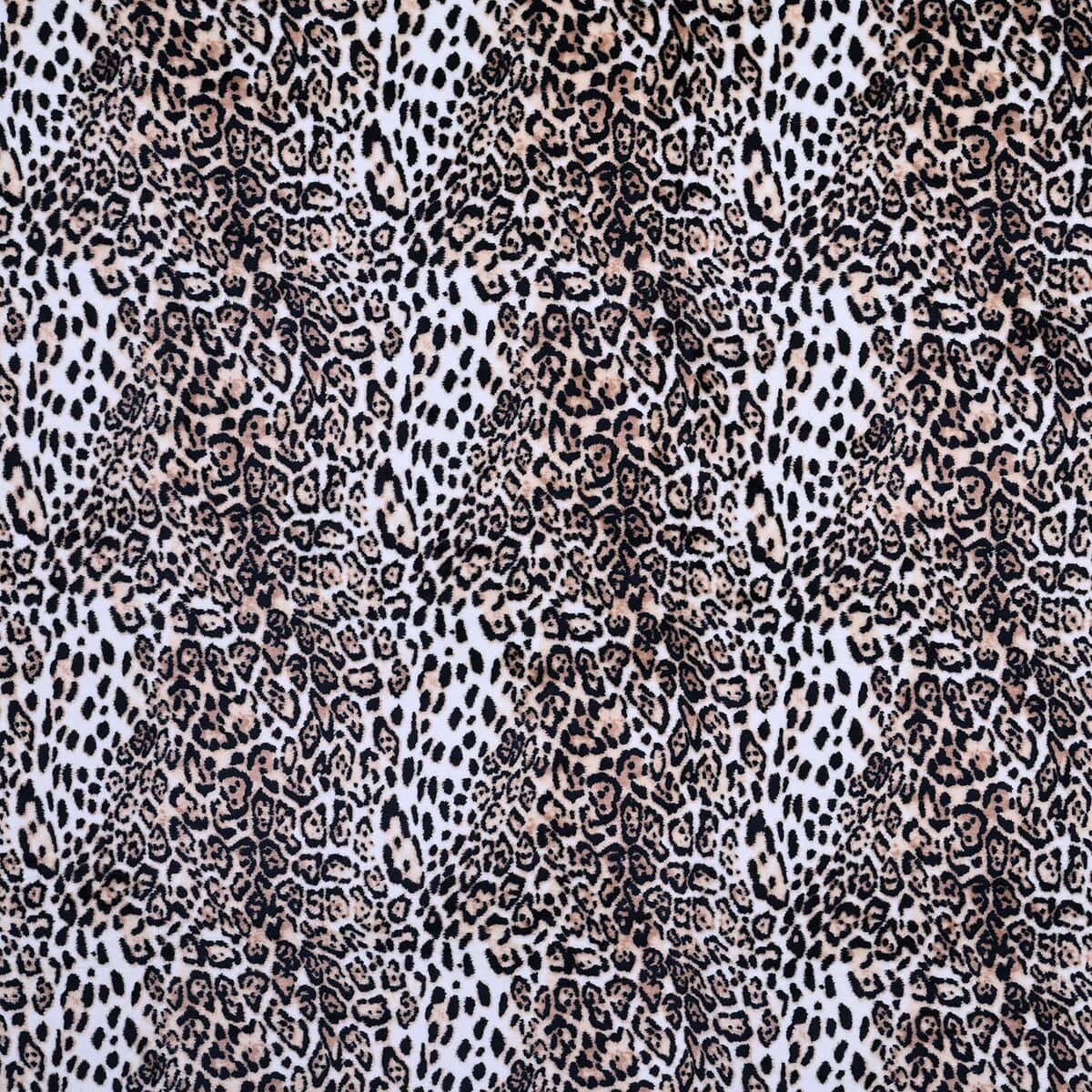 Homesmart Set of 2 Leopard Pattern & Light Yellow Solid Microfiber Flannel Blanket image number 3
