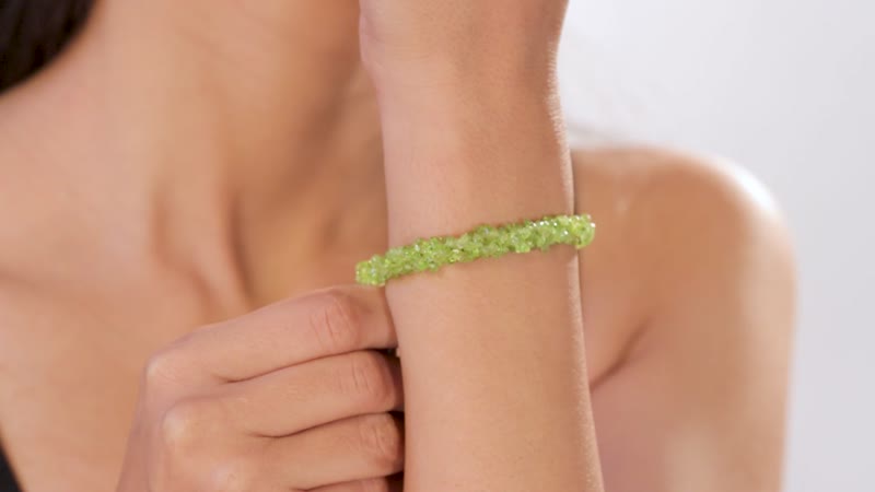 76.50 ctw Peridot Chips Bracelet in Platinum Over Sterling Silver (7.25 In)