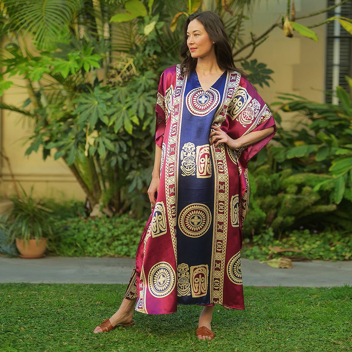 Winlar Burgundy Symbol Print V-Neck Long Satin Kaftan (One Size Fits Most) image number 3