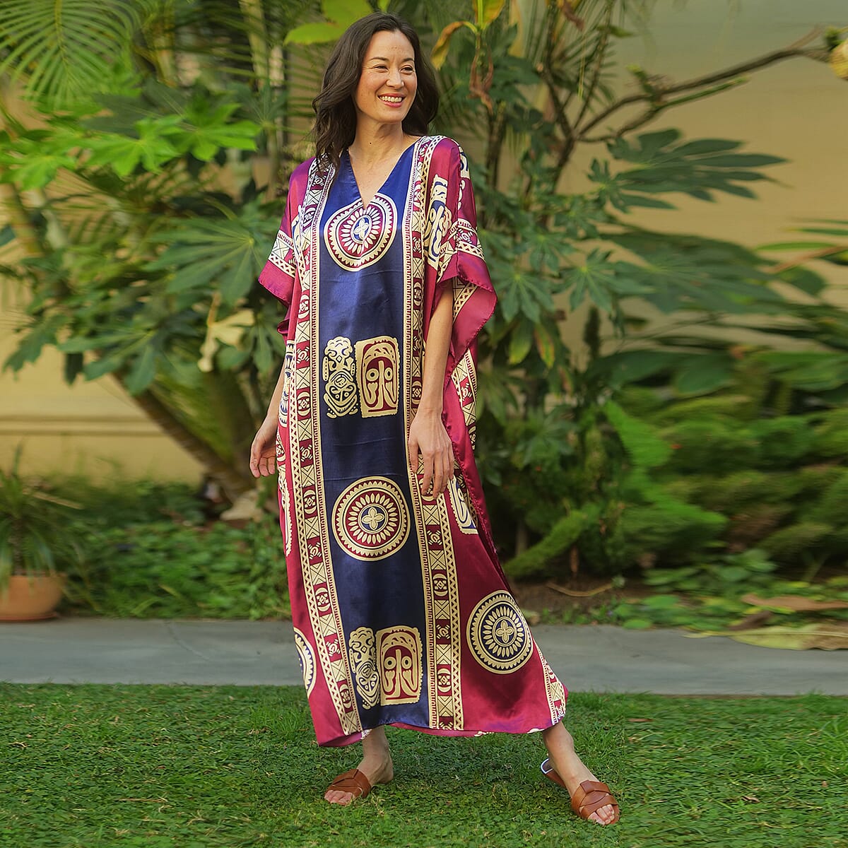 Winlar Burgundy Symbol Print V-Neck Long Satin Kaftan (One Size Fits Most) image number 4