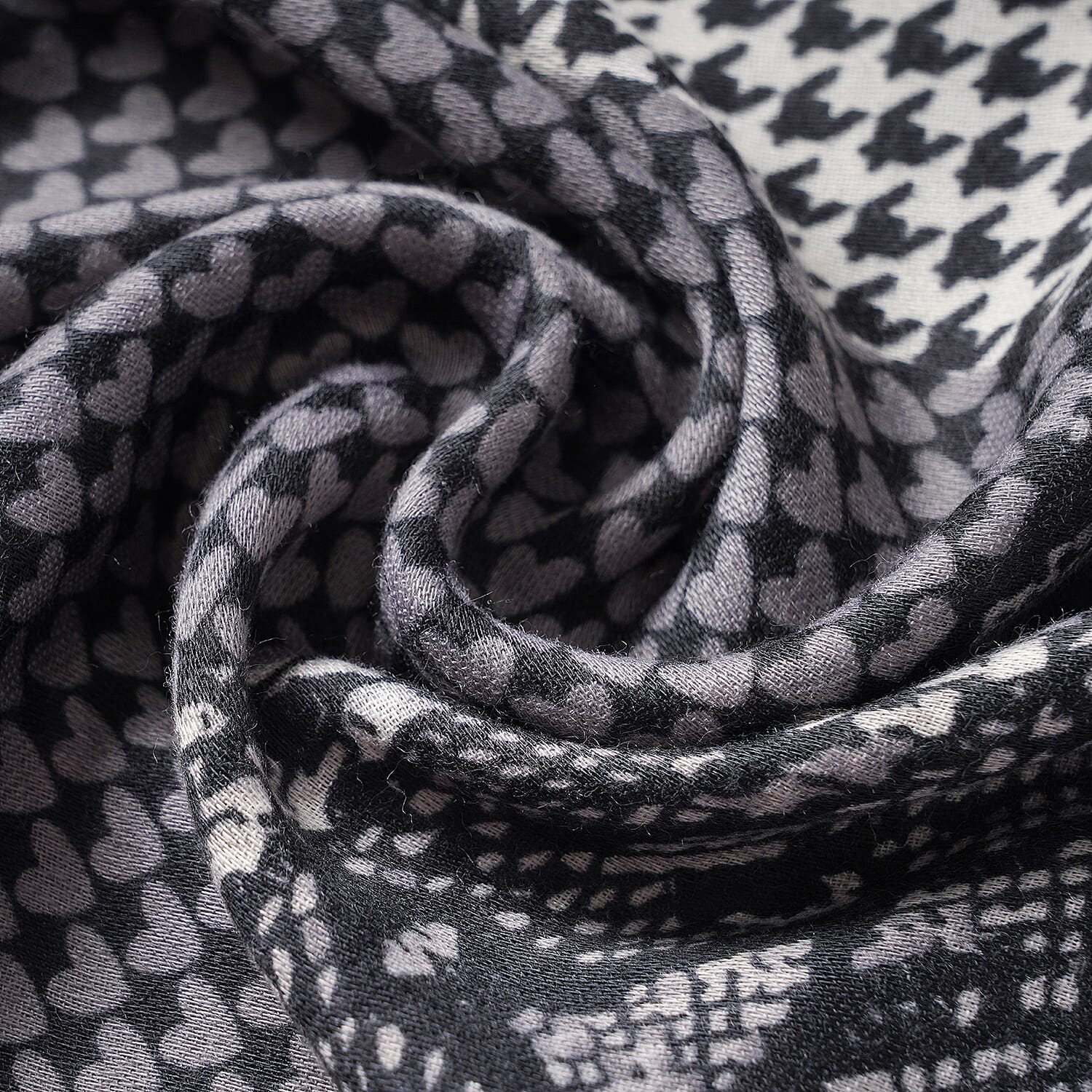 Gray Multi Cheetah Splicing Pattern Cotton & Linen Scarf