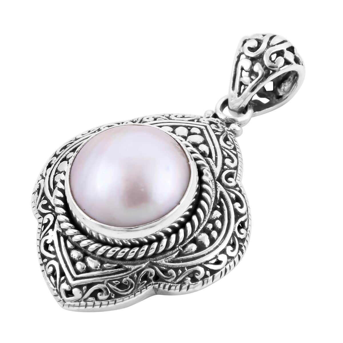 Mother’s Day Gift Bali Legacy White Mabe Pearl Pendant in Sterling Silver image number 3
