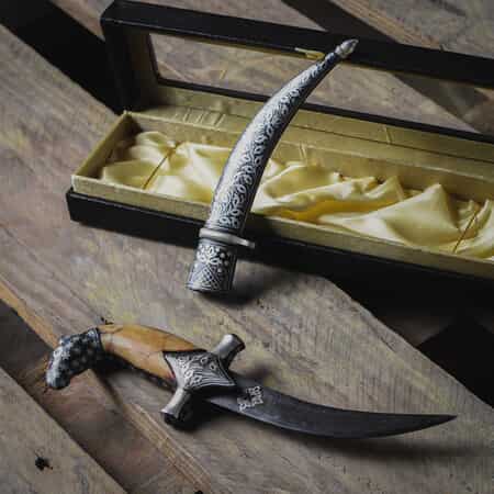 Handcrafted Camel Bone Handle Bull Head Dagger image number 1