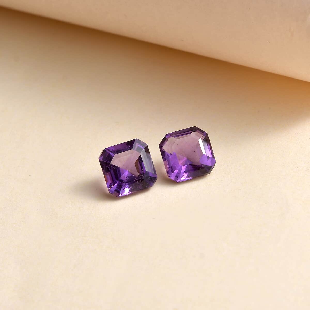 African Amethyst Set of 2 (Oct 7x7 mm) 2.50 ctw Loose Gemstone image number 1