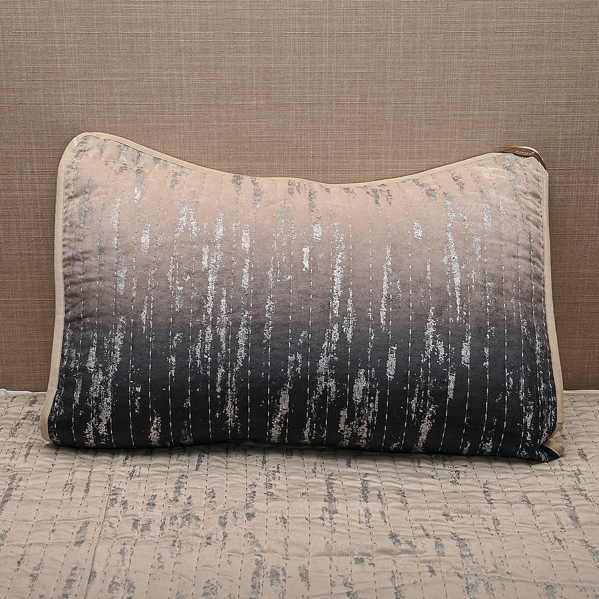 Cloud9 Luxury Bedding Collection, Ombre Quilt and Matching Shams with Silver Foil, Queen Size image number 1