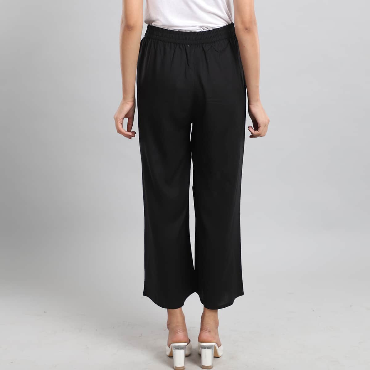 JOVIE Black Wide Leg Cropped Lounge Pant with Elastic Waistband - L image number 2