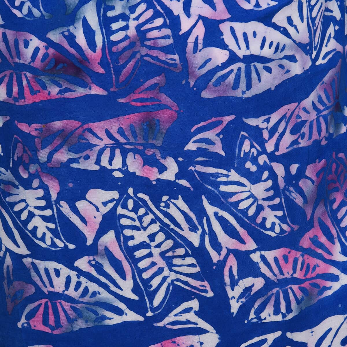 Handmade Blue Leaf Motif Pattern 100% Rayon Sarong image number 4