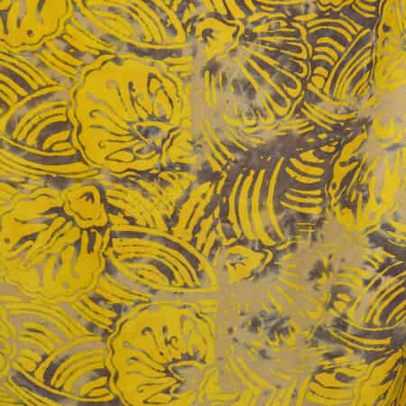 Handmade Yellow Shell Motif Pattern 100% Rayon Sarong image number 4