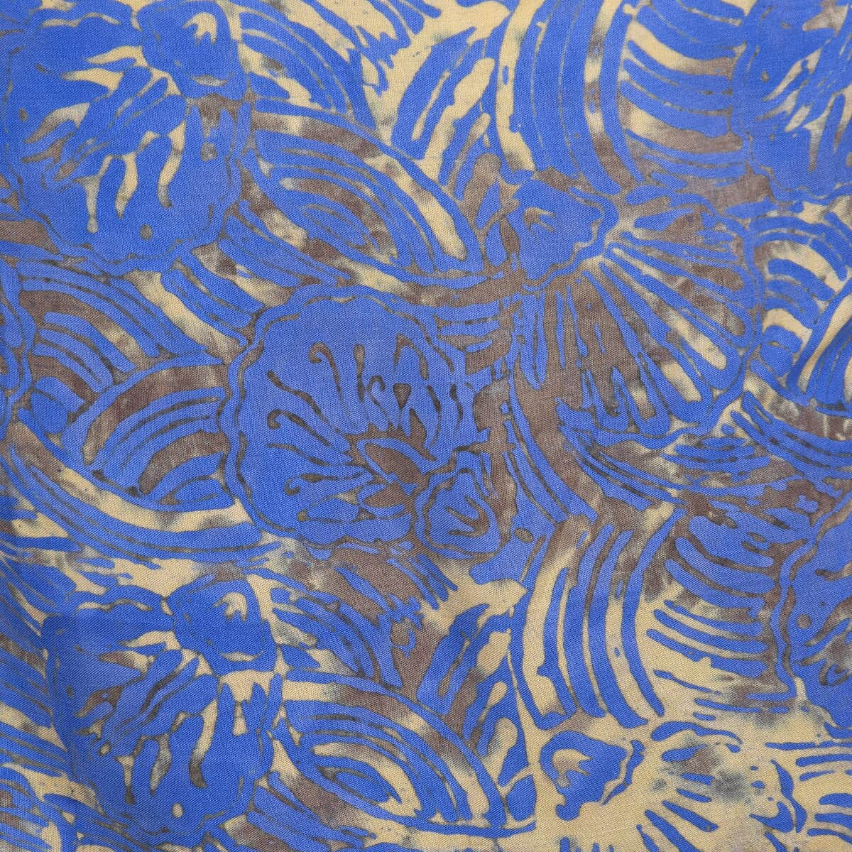 Handmade Blue Shell Motif Pattern 100% Rayon Sarong image number 4