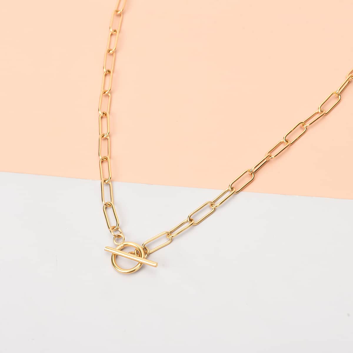 Paper Clip Chain Necklace 20 Inches in ION Plated Yellow Gold Stainless Steel image number 1