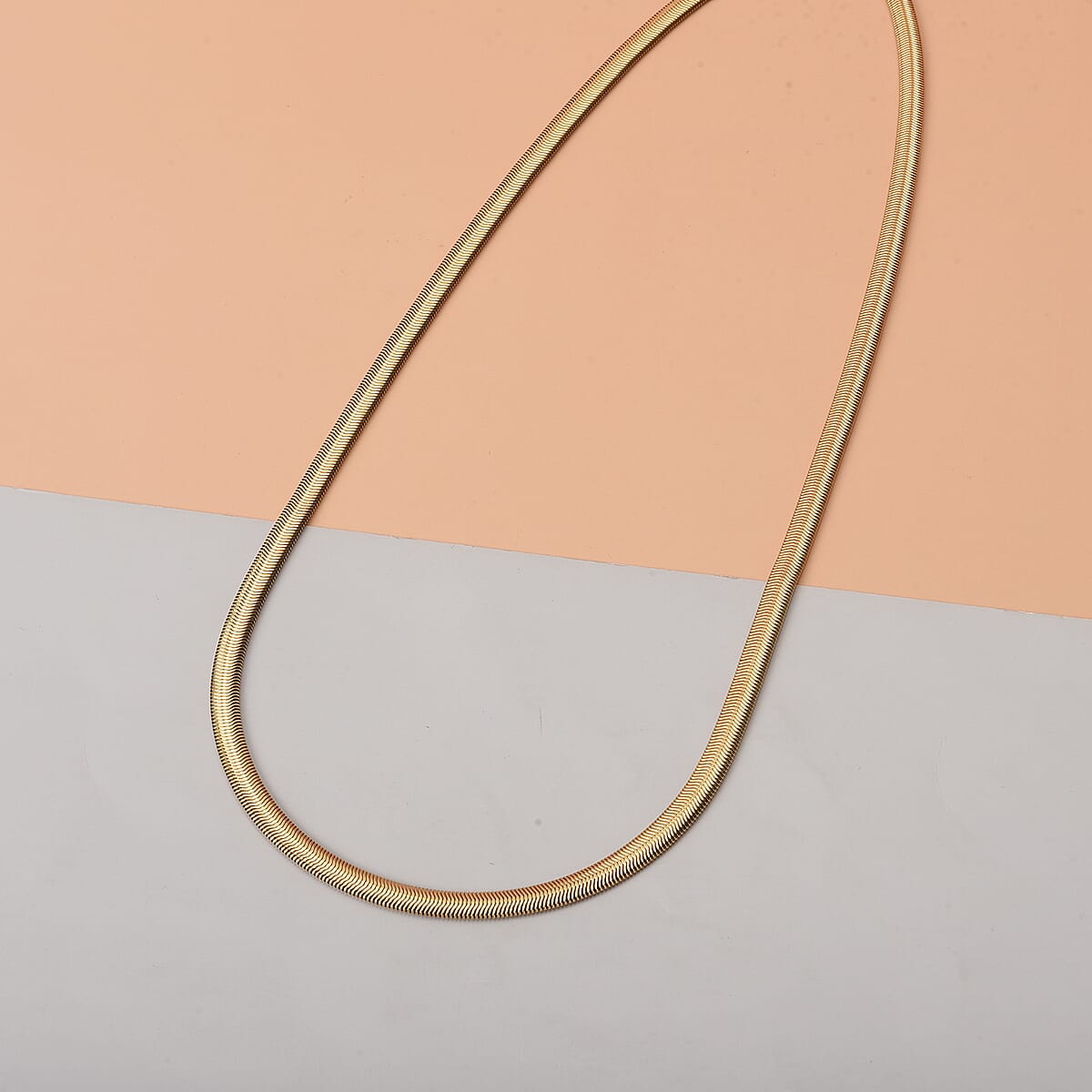 Flat Snake Necklace 26-30 Inches in ION Plated Yellow Gold Stainless Steel 21.40 Grams image number 1