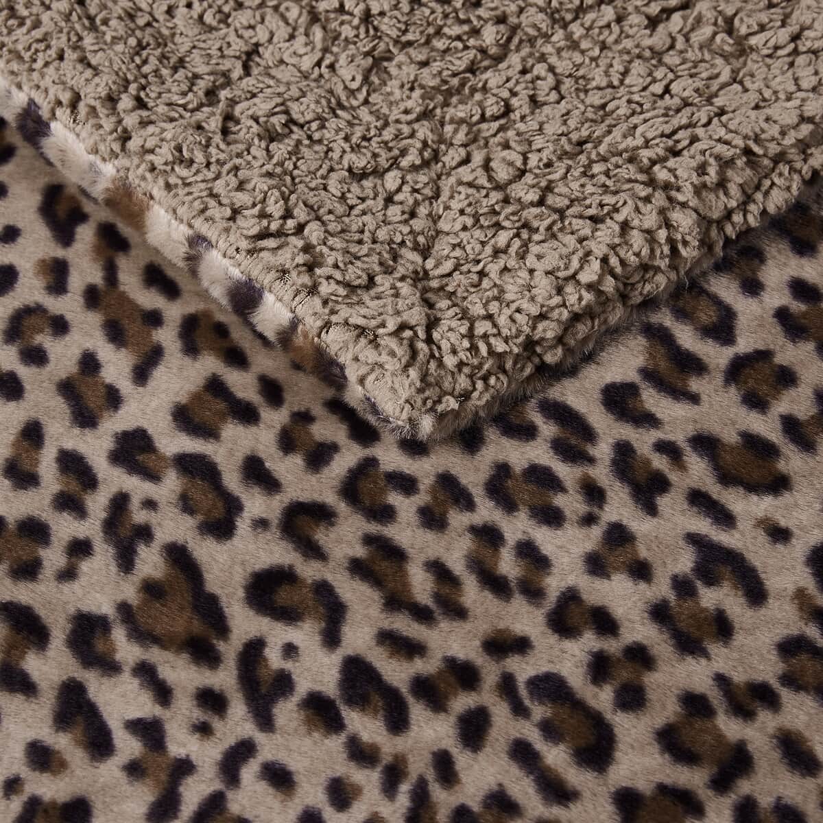 Vcny Home Machine Washable Ultra Soft Faux Fur Brown Cheetah Throw image number 2