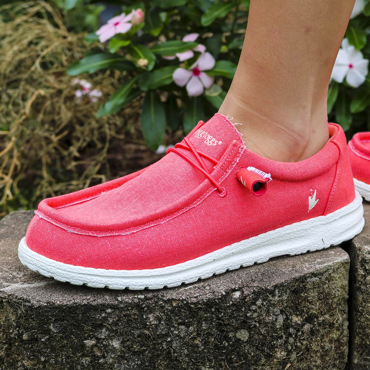 FROGG TOGGS Red Java Women's Slip-on Waterproof Breathable Shoe image number 1