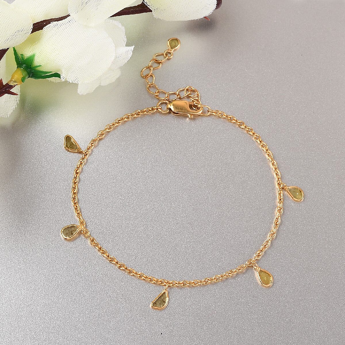 Artisan Crafted Polki Yellow Diamond Charm Bracelet in 14K Yellow Gold Over Sterling Silver (Adjustable) 0.50 ctw