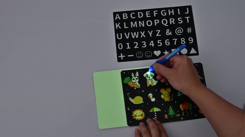 A4 Fun Drawing Pad Board (Included: 1 Pen, 1 Board and 2 Copy Pad)