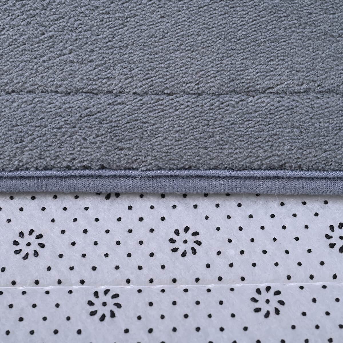 Gray Color Microfiber Anti-Slip Bathmat (19.8"x31.5") image number 5