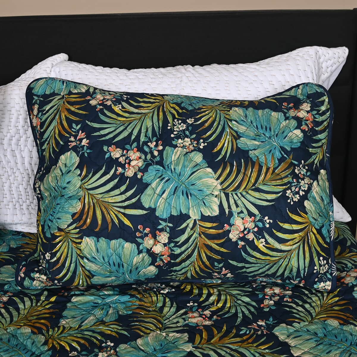SEASIDE VILLA 3pc Navy Blue and Green Leaf Disperse Print Quilt Set - Blue (Queen) image number 1