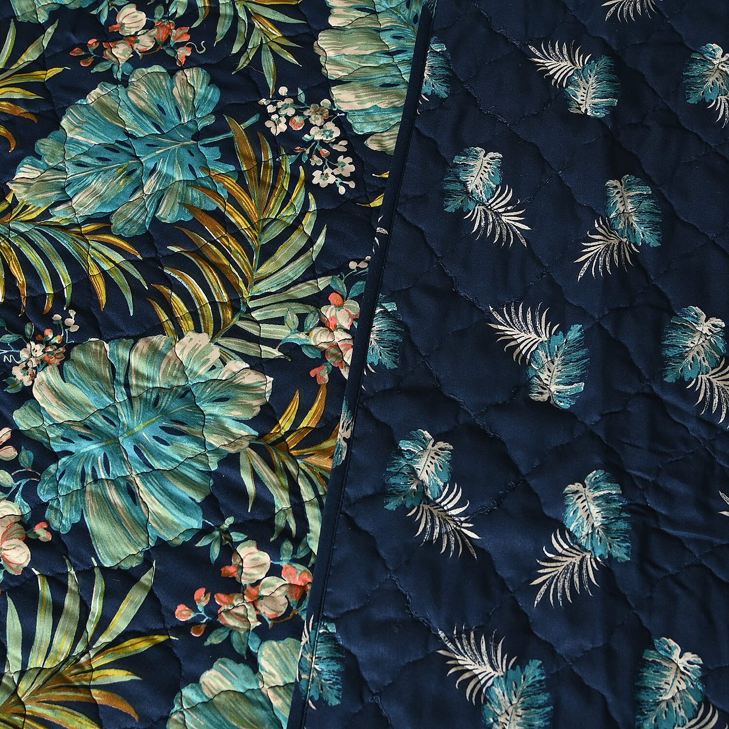 Navy Blue & Green / King - Product card gallery slide 3 (9431169958143)