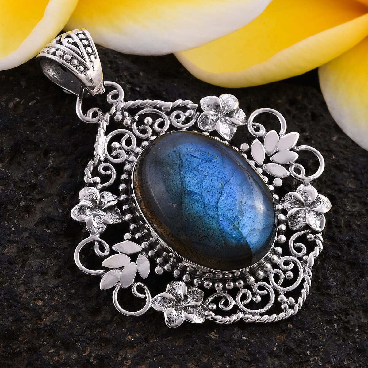Bali Legacy Malagasy Labradorite Carved Pendant in Sterling Silver 7 Grams 20.00 ctw image number 1
