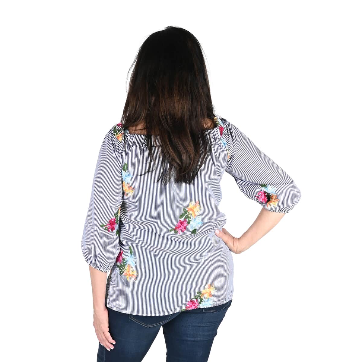 MIRROR IMAGE Black and White Floral Print 3/4 Sleeve Blouse with Elastic Neck - Size L image number 1