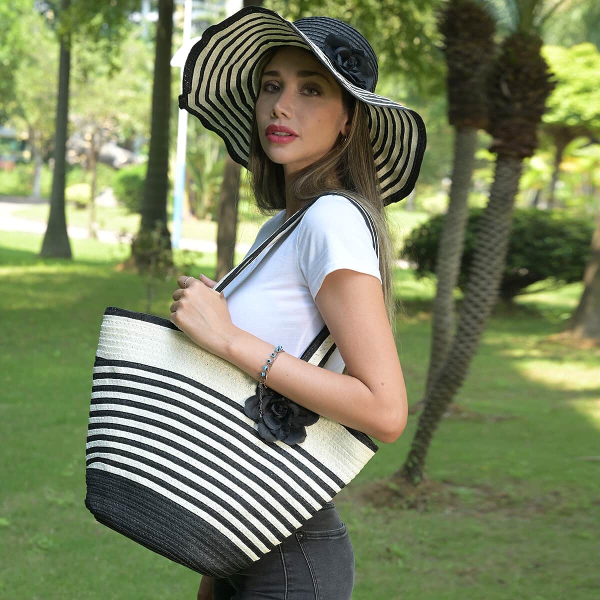 Black and White Stripe Pattern Polyester Handbag with Matching Paper Straw Hat image number 1