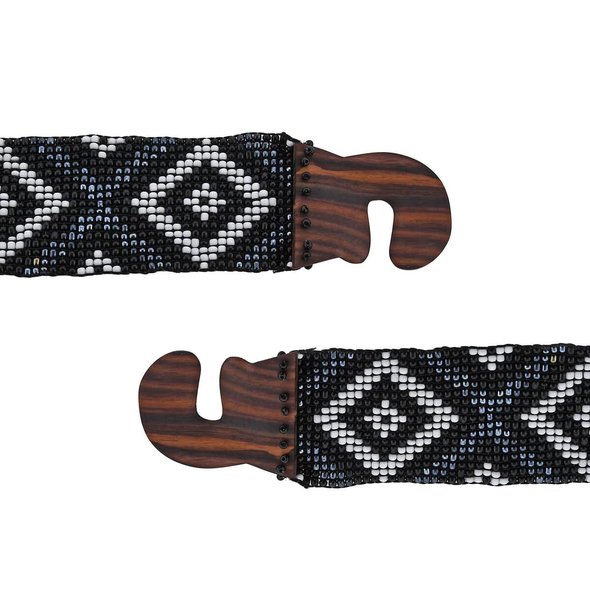 Handcrafted Black and White Southwestern Seed Beaded Stretch Belt with Wooden Buckle image number 2