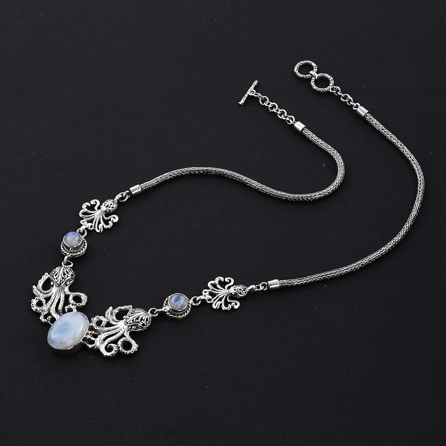 Bali Legacy Kuisa Rainbow Moonstone Necklace 18 Inches in Sterling Silver 26 Grams 14.15 ctw