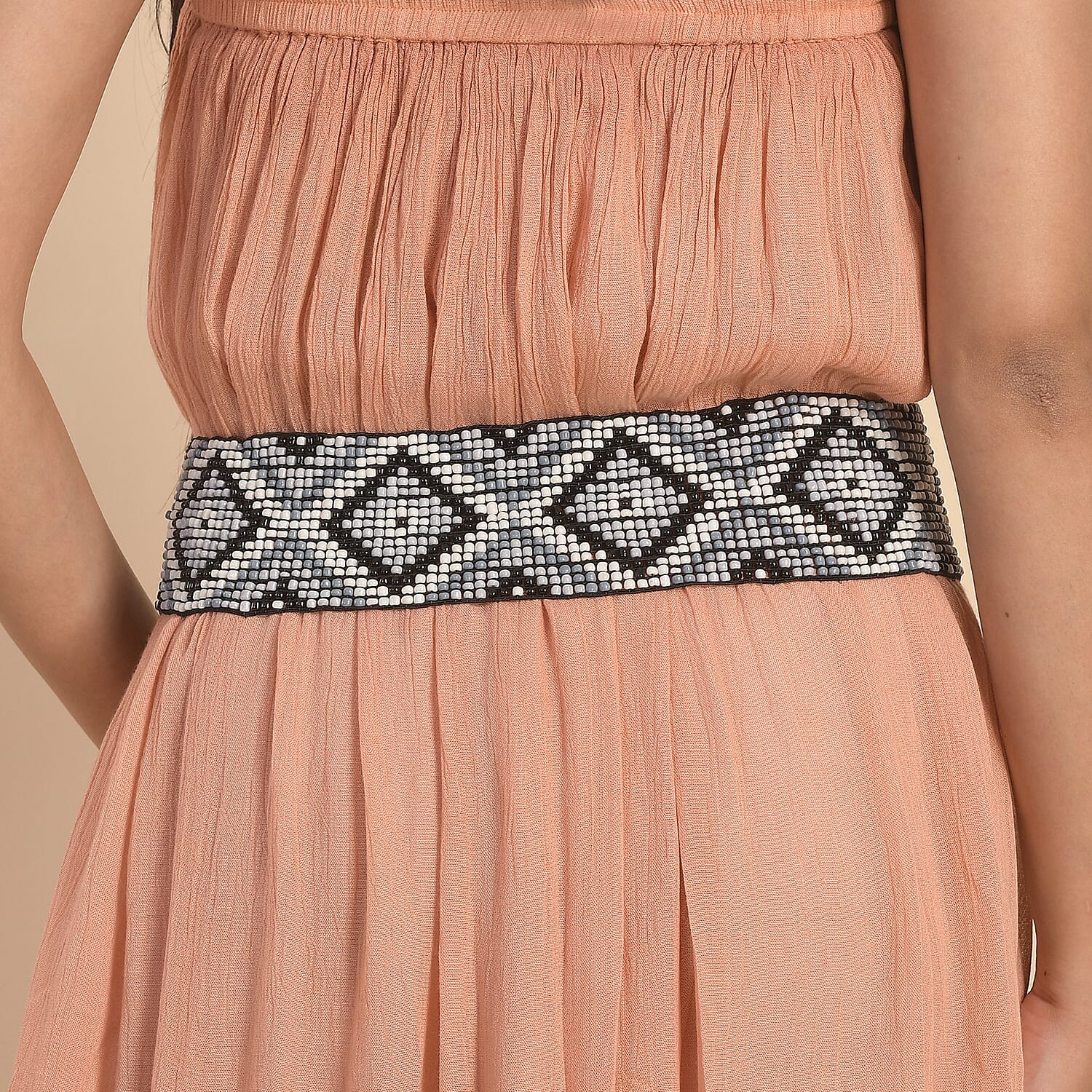 Handcrafted Black and Gray Color Southwestern Seed Beaded Stretch Belt with Wooden Buckle