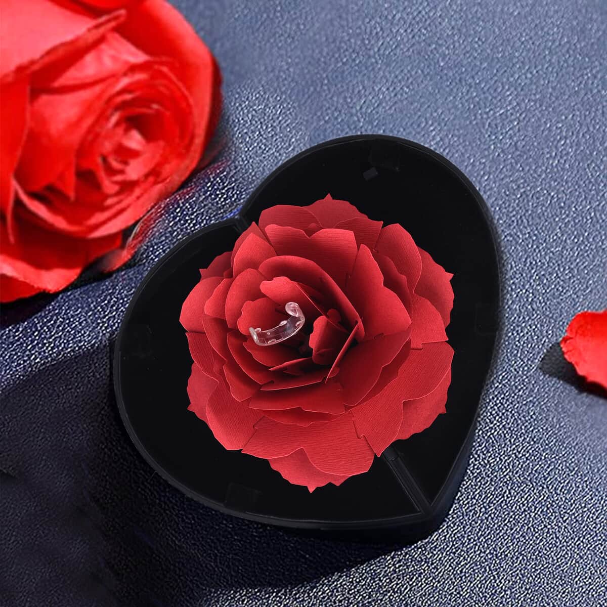 Red and Black 3D Flower Heart-shaped Ring Box image number 2